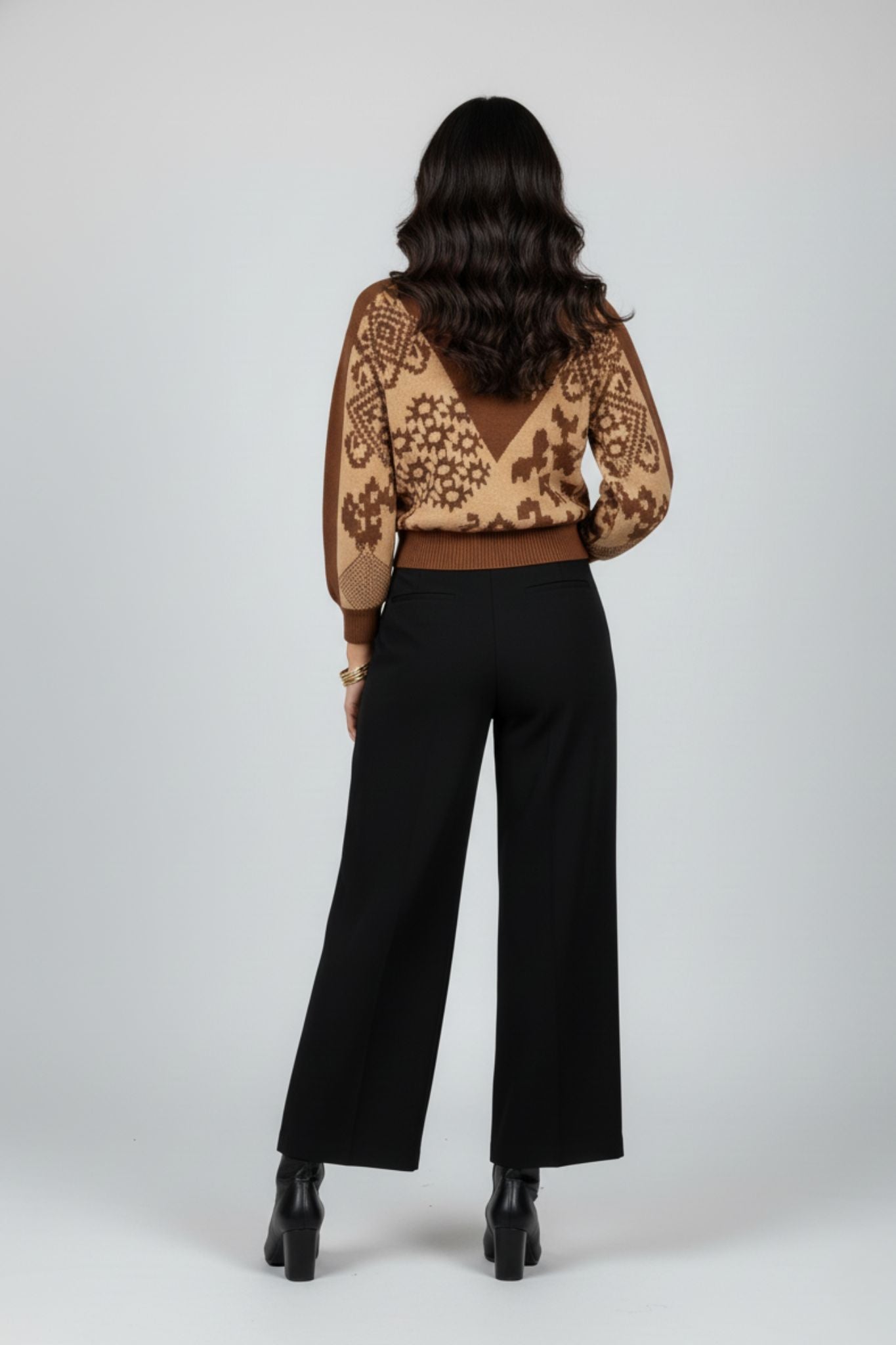 Rusty Vibes Jacquard V-Neck Sweater