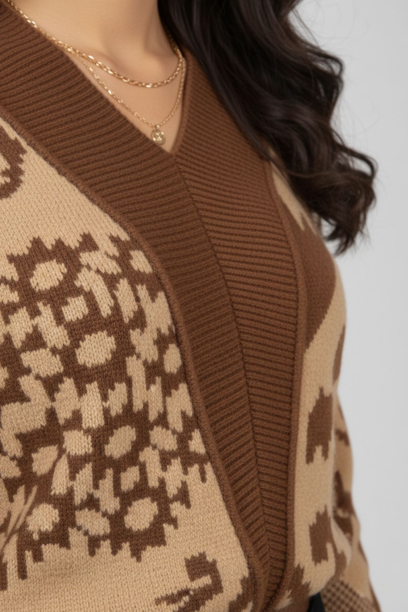 Rusty Vibes Jacquard V-Neck Sweater