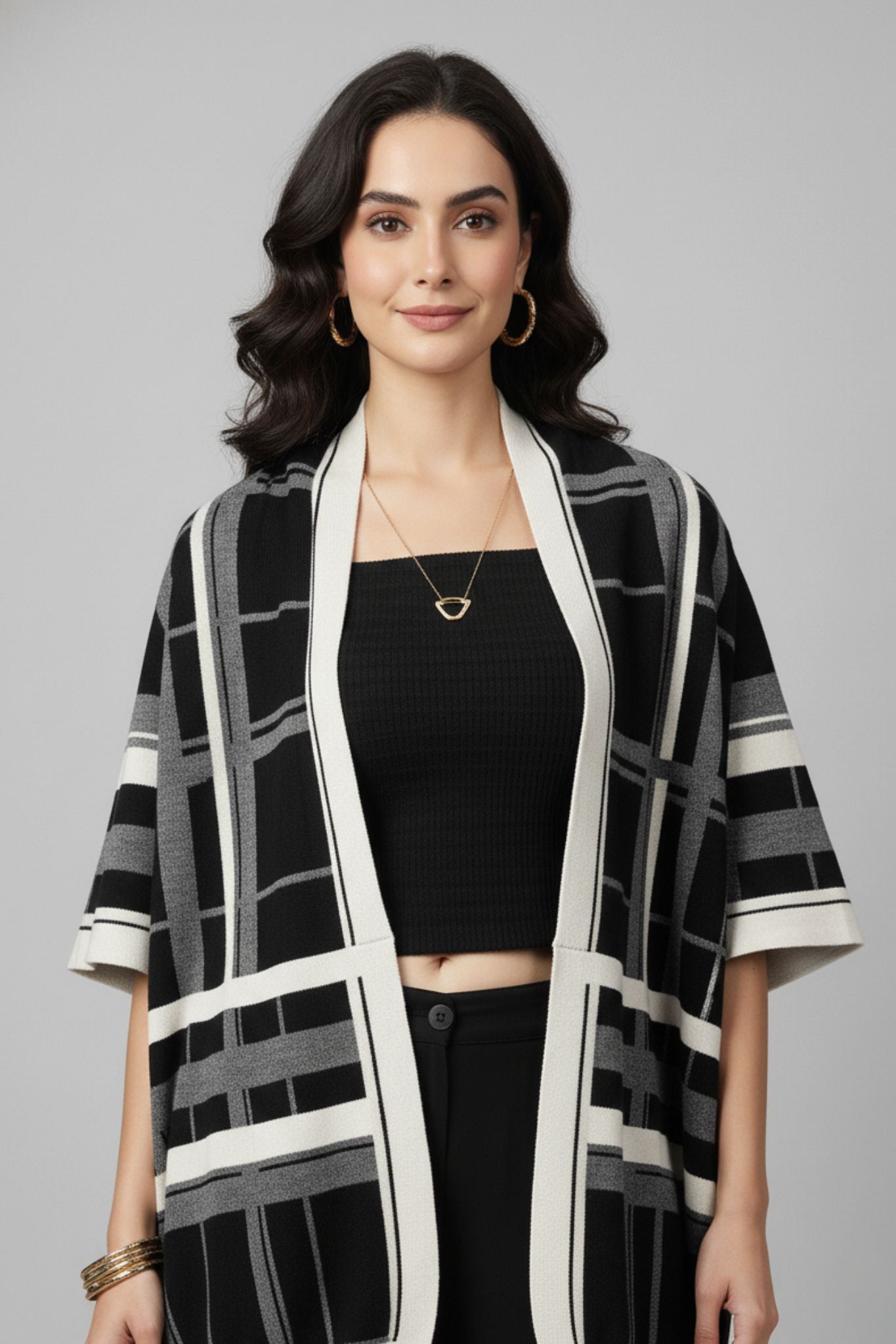 Bold Grid Pattern Monochrome Shrug