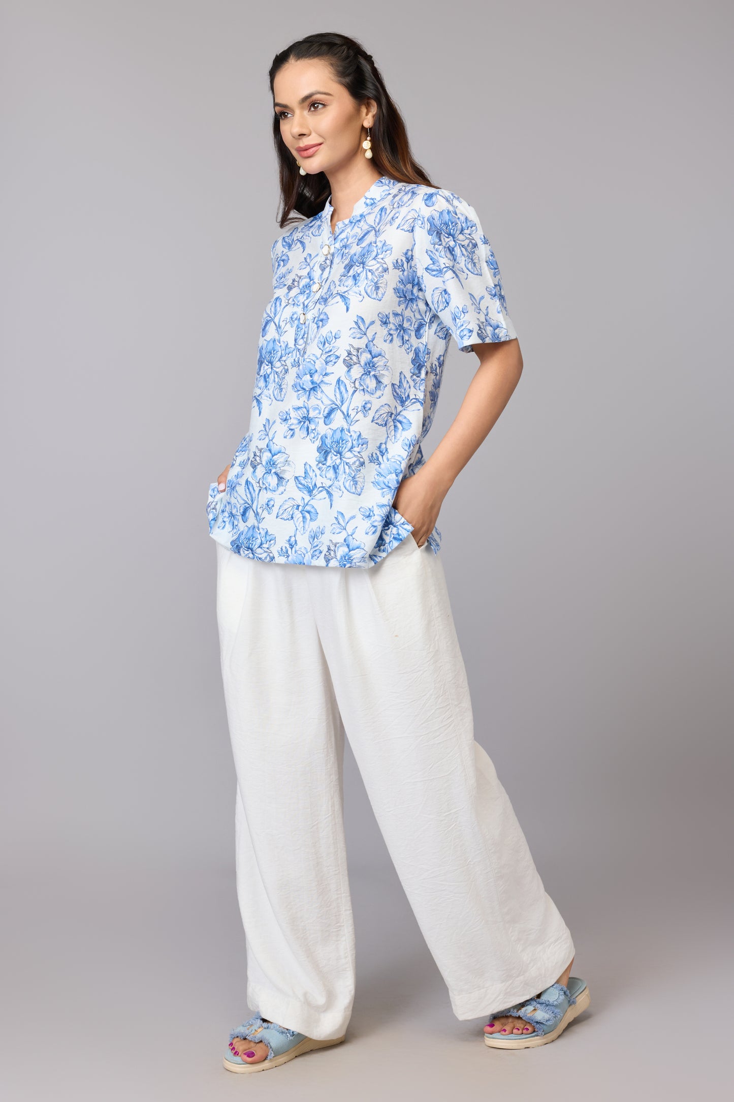 Elegant Blue Floral Print Mandarin Collar Top