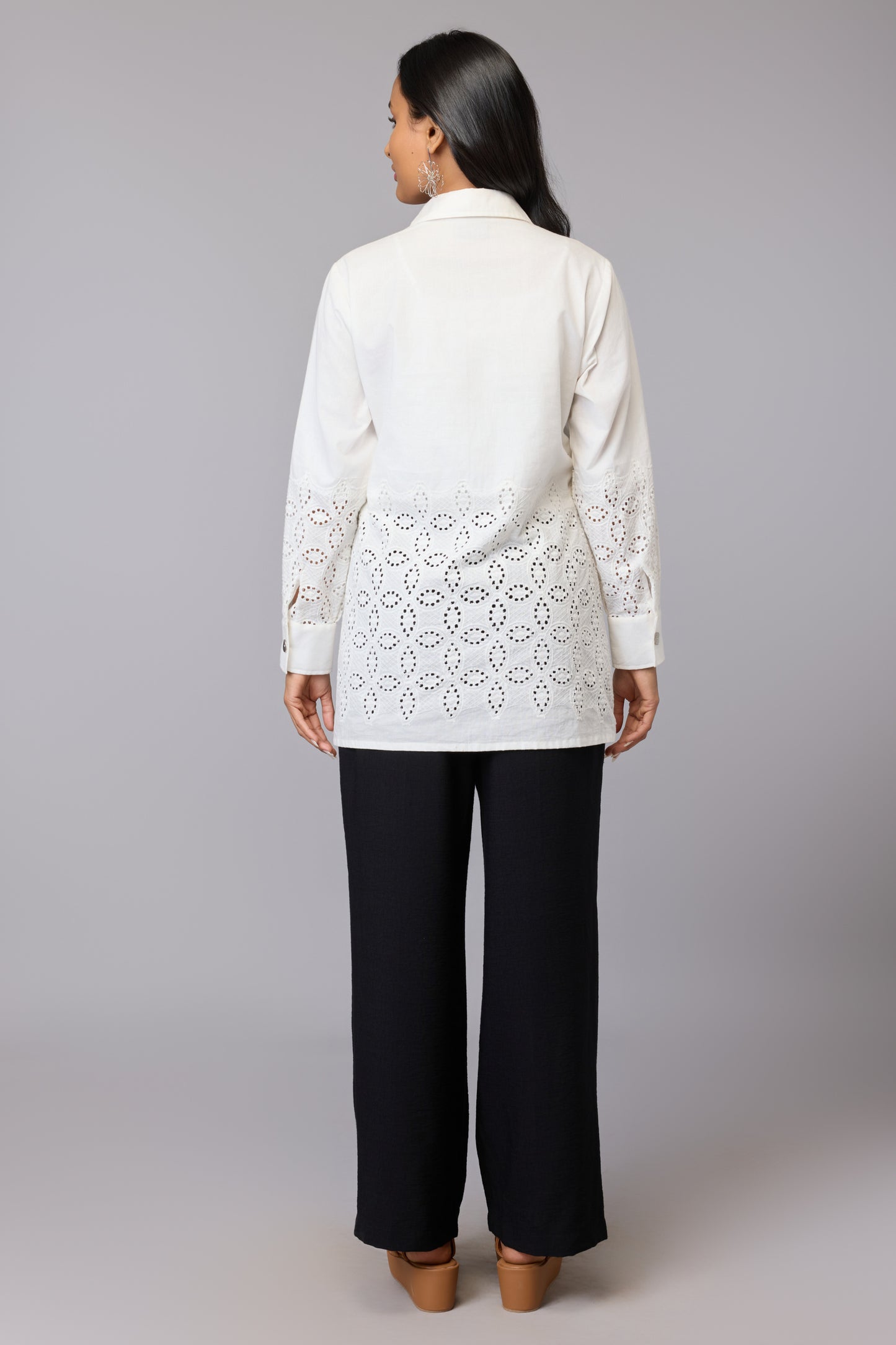 Inaaya’s Classic White Tunic