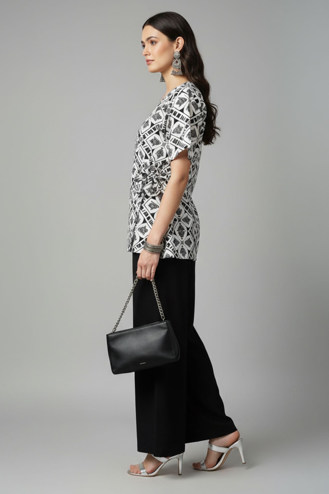 Monochrome Motif Tie-Waist Top