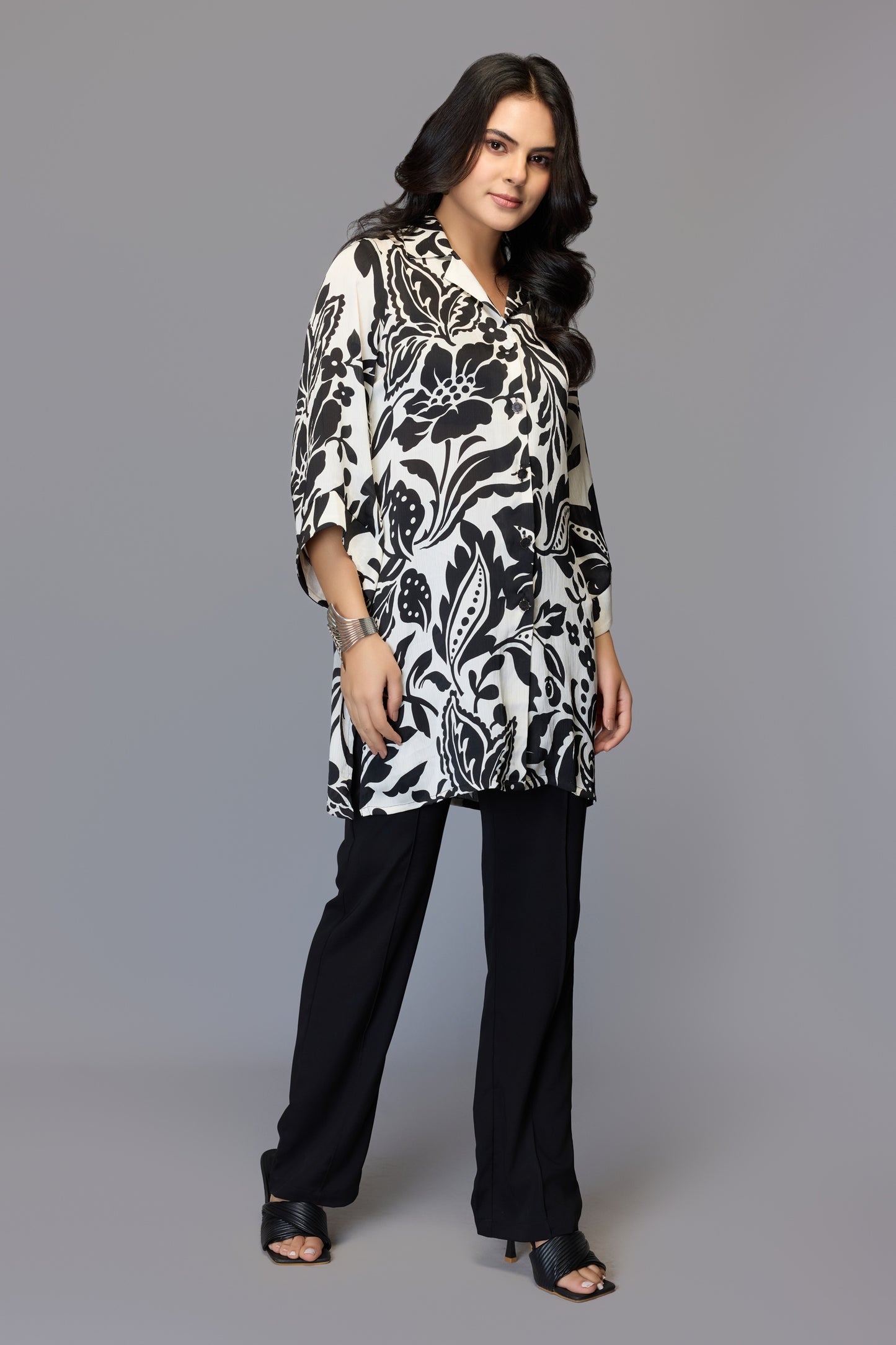 Women's Black & White Floral Print Tunic