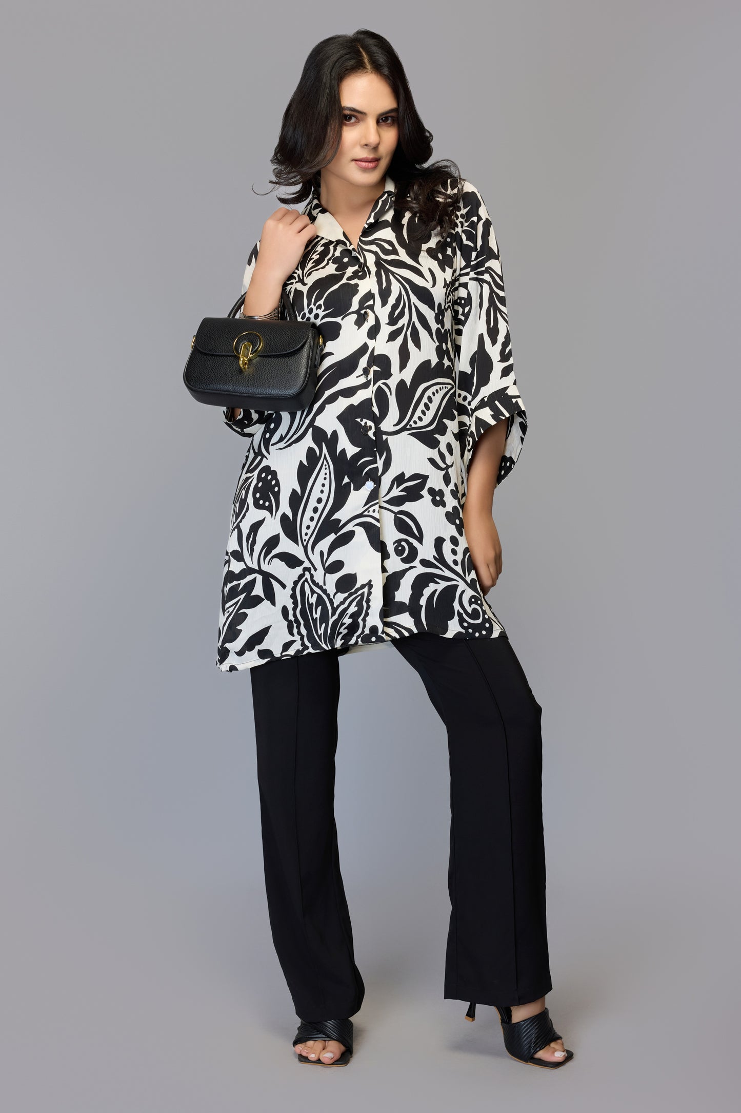 Women's Black & White Floral Print Tunic