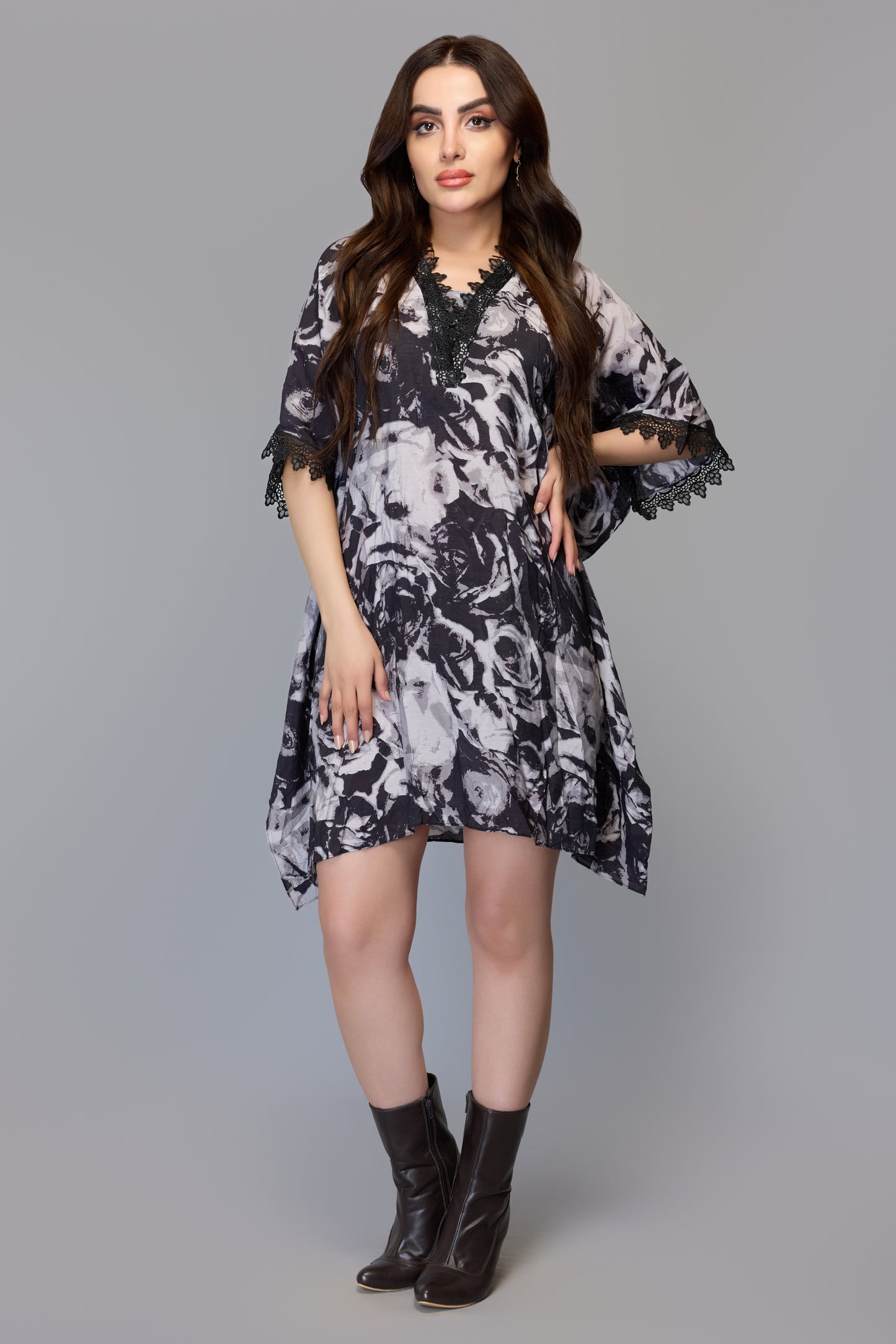 Lace-Trim Floral Kaftan