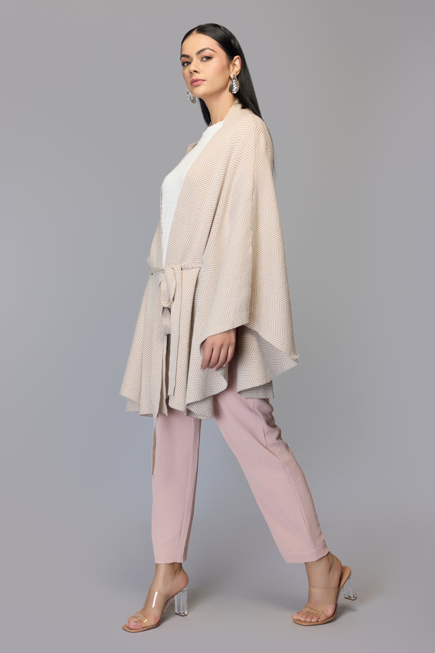 Verstitile beige poncho sweater