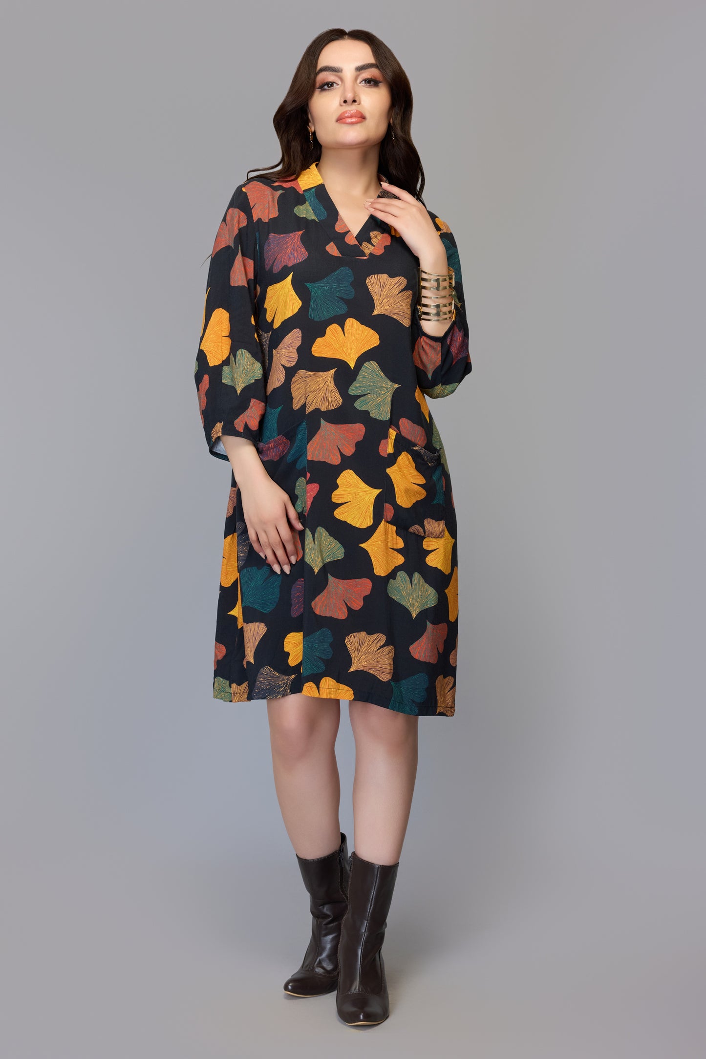 Black Leaf Print Knee-Length Dress