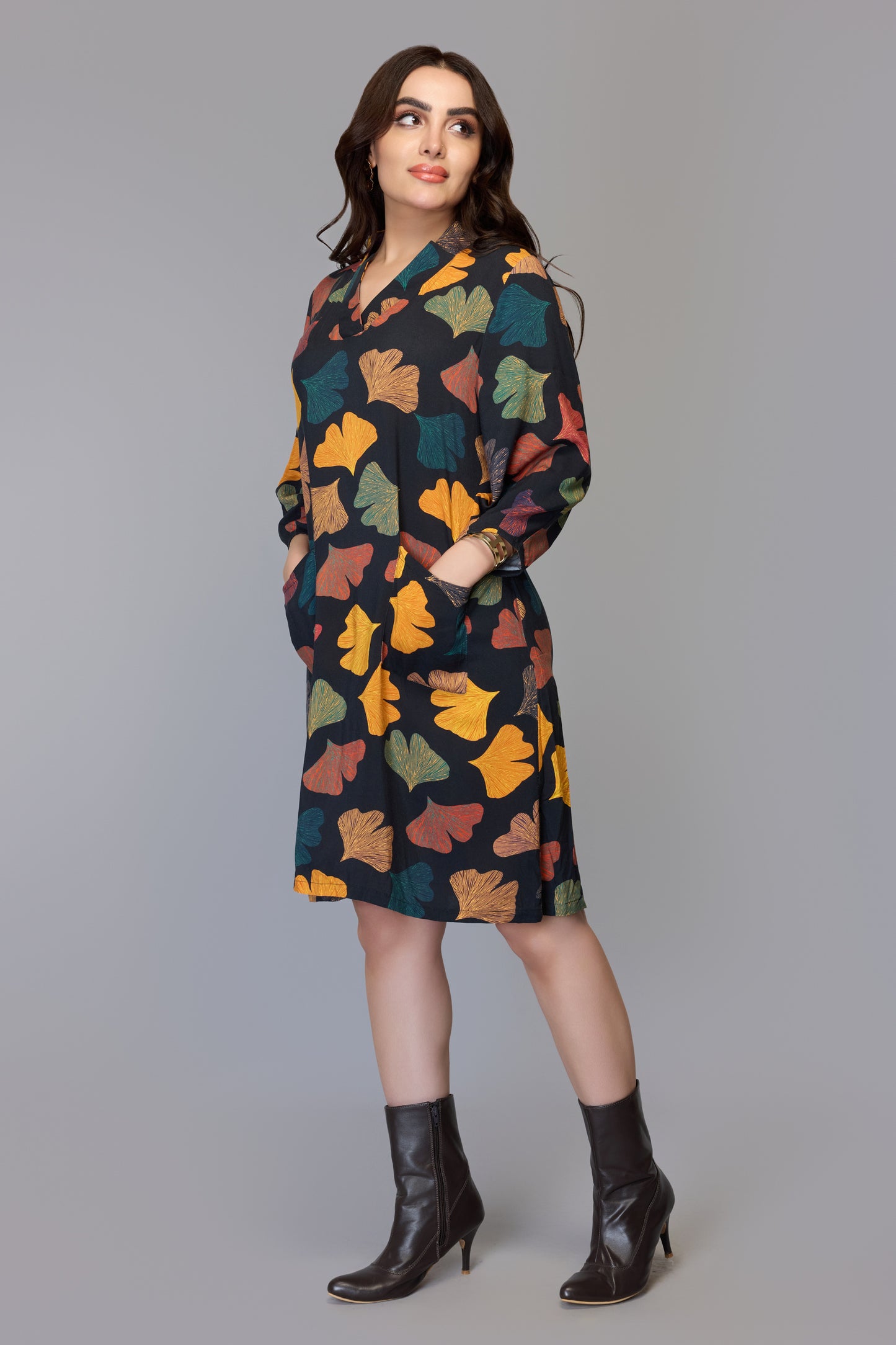 Black Leaf Print Knee-Length Dress