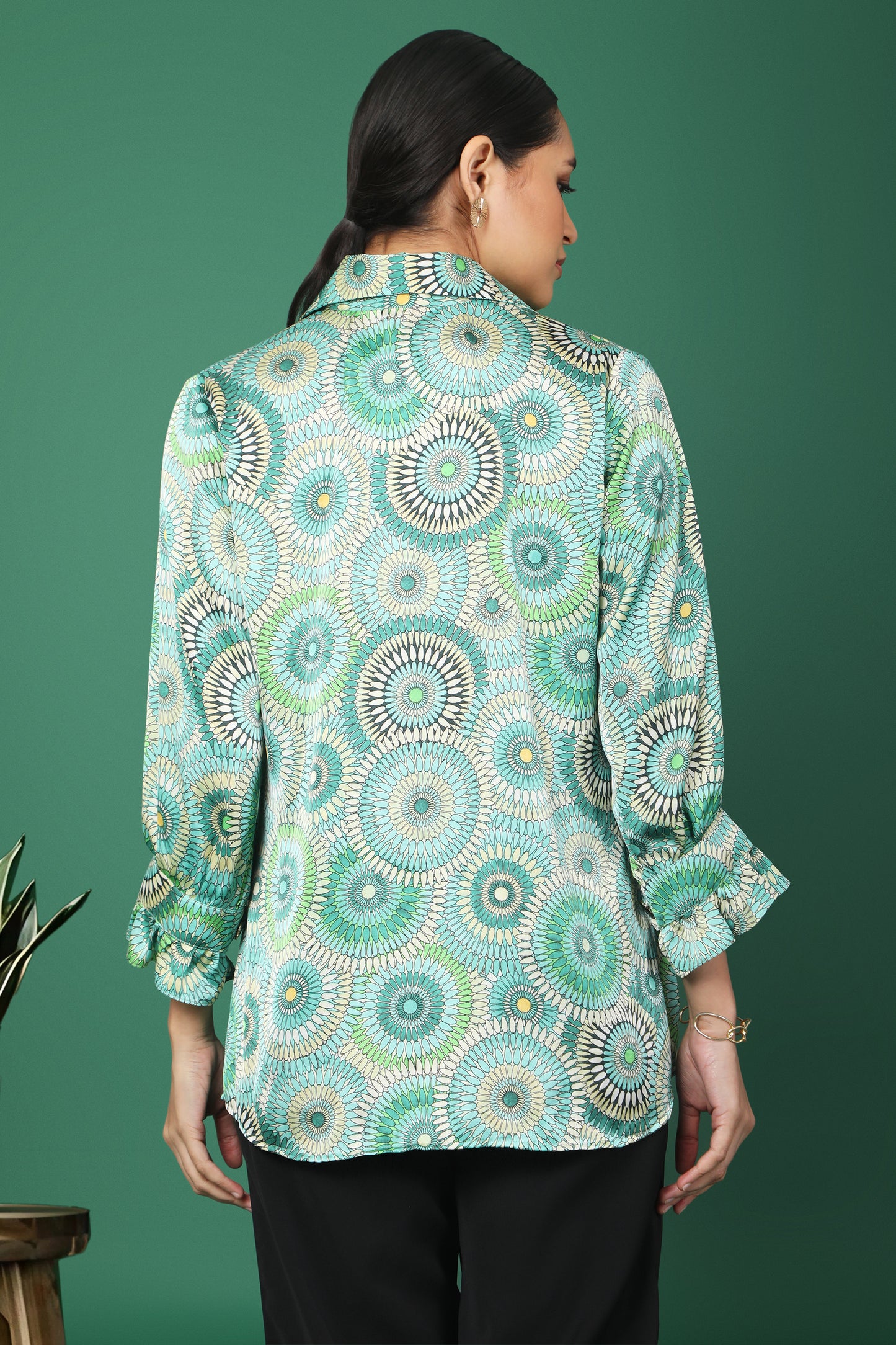 Women’s Green Geometric Print Shirt