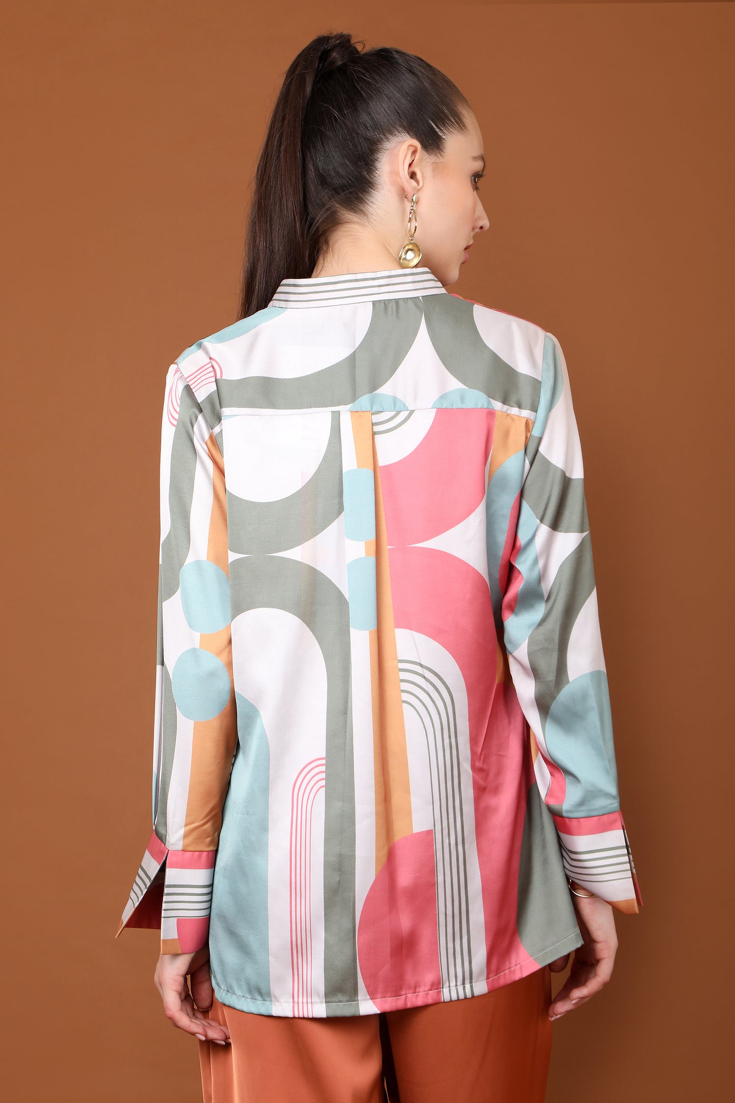 Mina V Neck Geometric Print Top