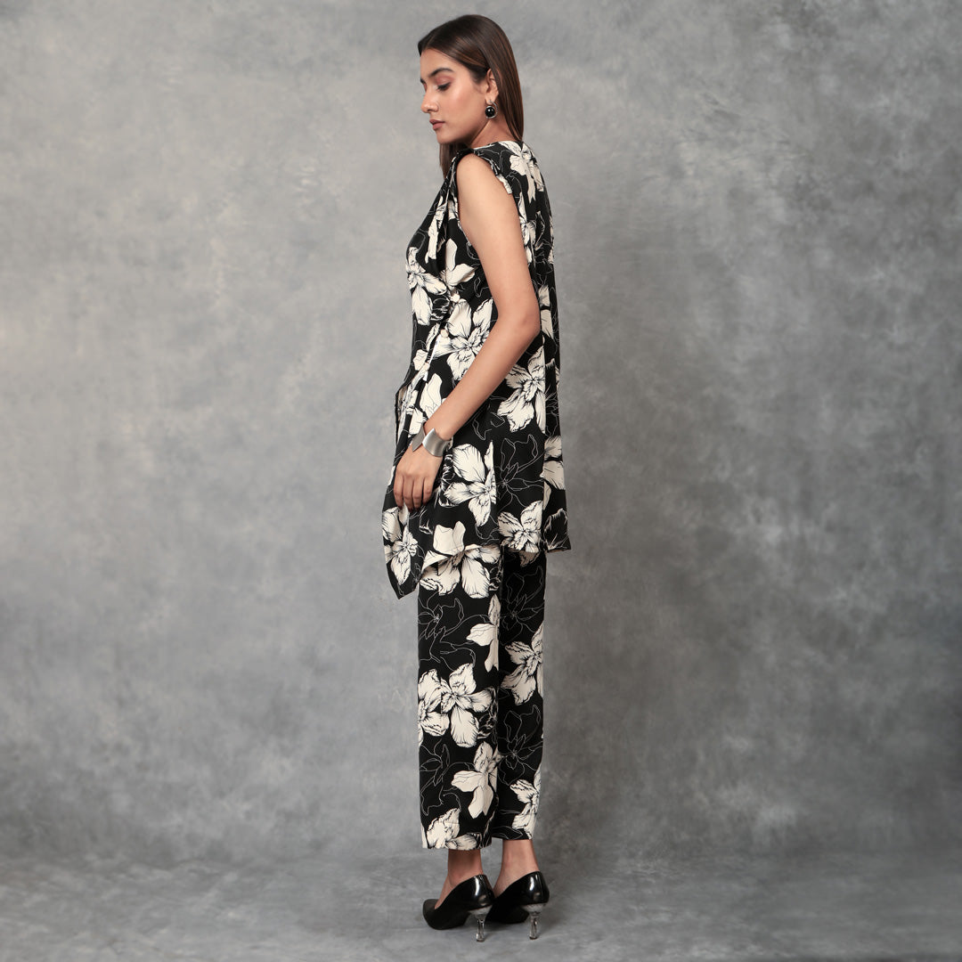 Floral Black And White Narrow Trousers